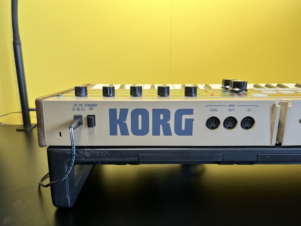 KORG MicroKORG Synthesizer Vocoder w/ AC-adapter | Beautiful Condition