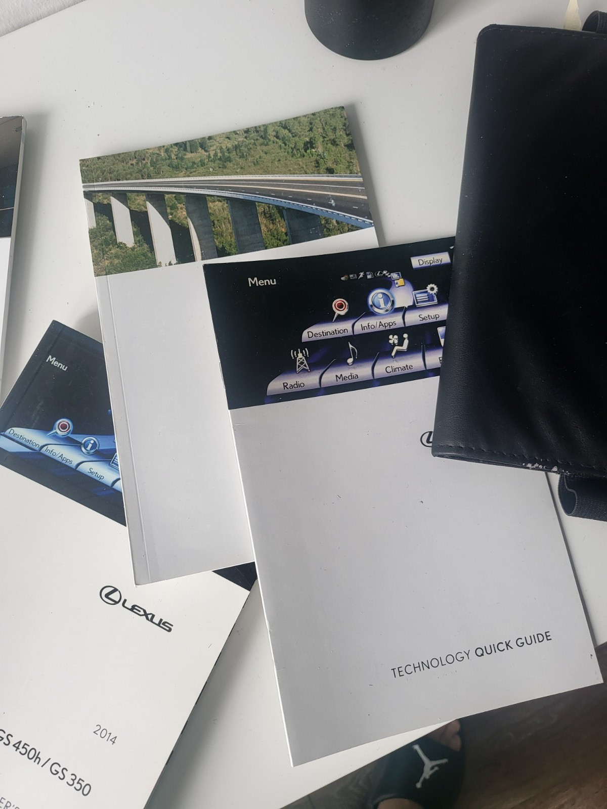 2014 Lexus GS350 Owners Manual COMPLETE Set w/ Navigation book & case