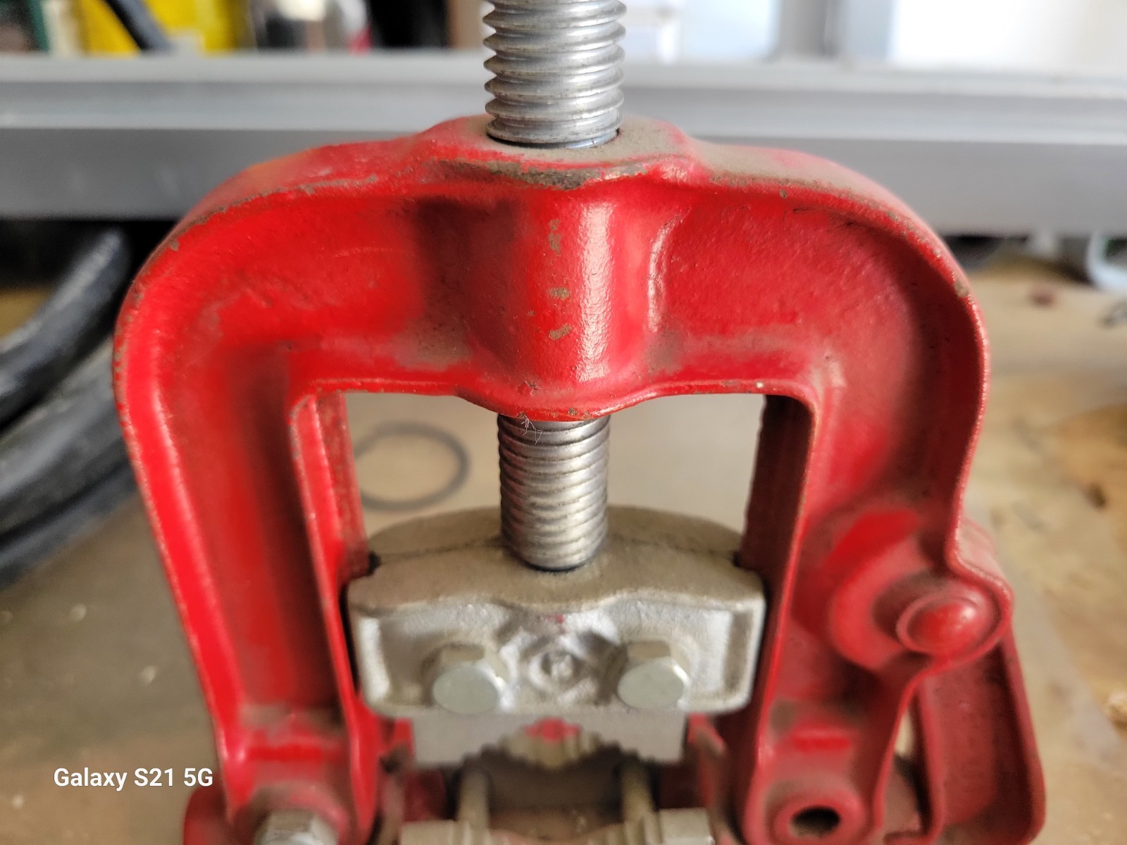 SEARS ~ PIPE VISE ~ Vtg ~ No. 00H ~ 1/8"- 1.5" ~ Craftsman ~ Red