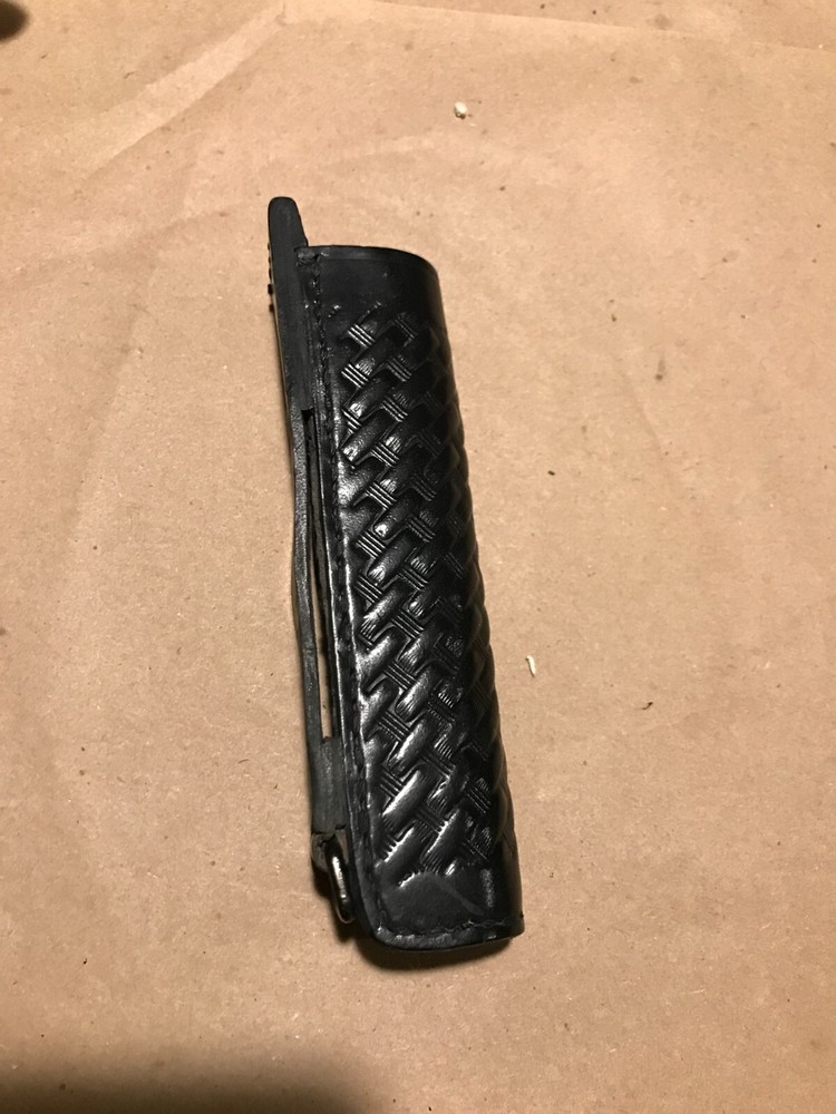SureFire V17 Flashlight Holster for Surefire Flashlights 6R, 9P, D3