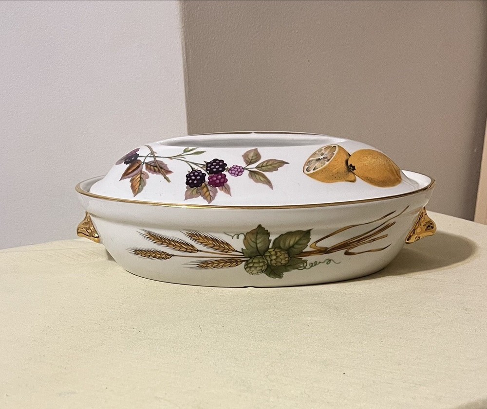 Royal Worchester Evesham Tureen