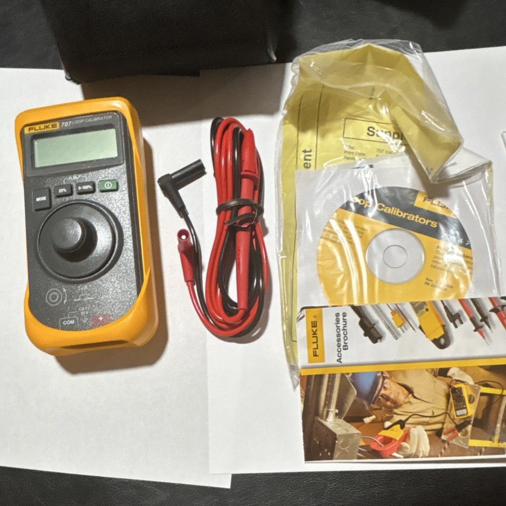 Fluke 707 Loop Calibrator Process Tool MPN 707 with Accessories and Case