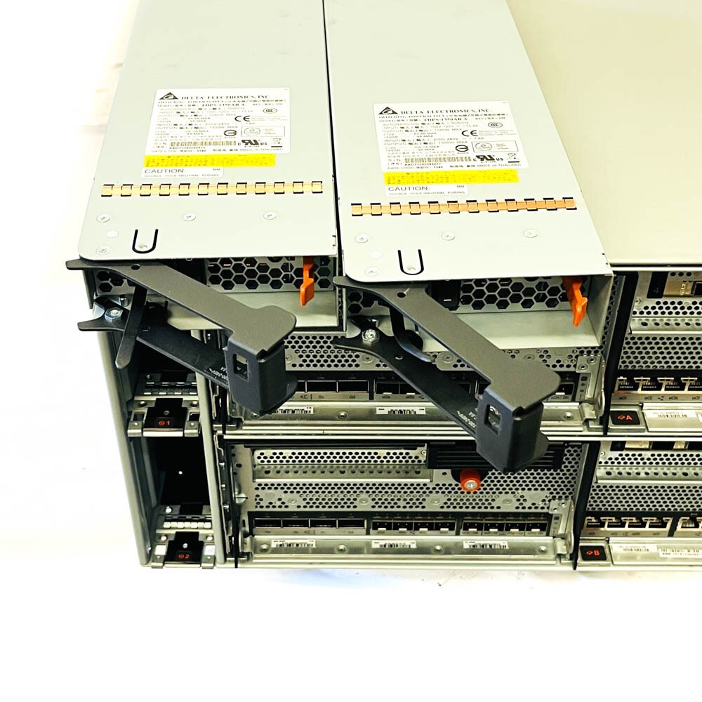 NetApp NAF-1302 Dual SAS Disk Array Filer System w/ 2x Controller 2x PSU 6x Fan