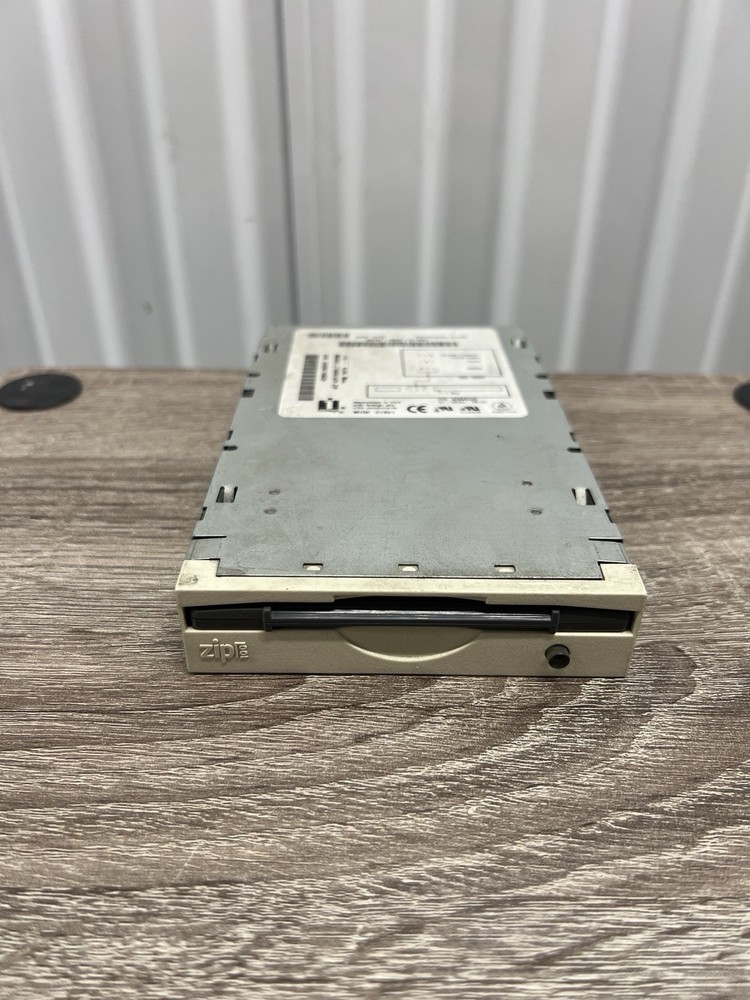Untested Iomega ZIP 100 Z100ATAPI 100MB 3.5" Zip Drive Internal