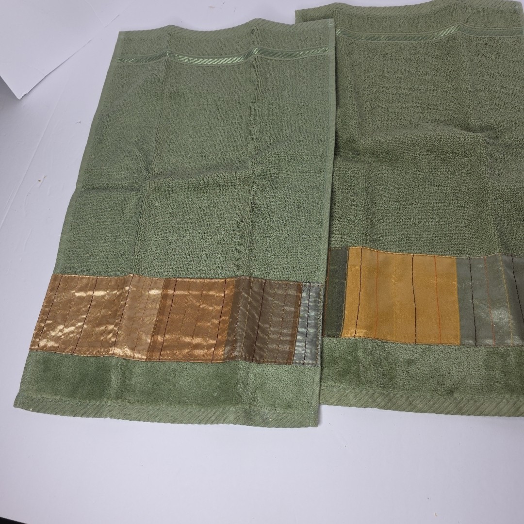 Springmaid Soft Touch Hand Towel Sage Green Satin Embellishment Lot Of 2
