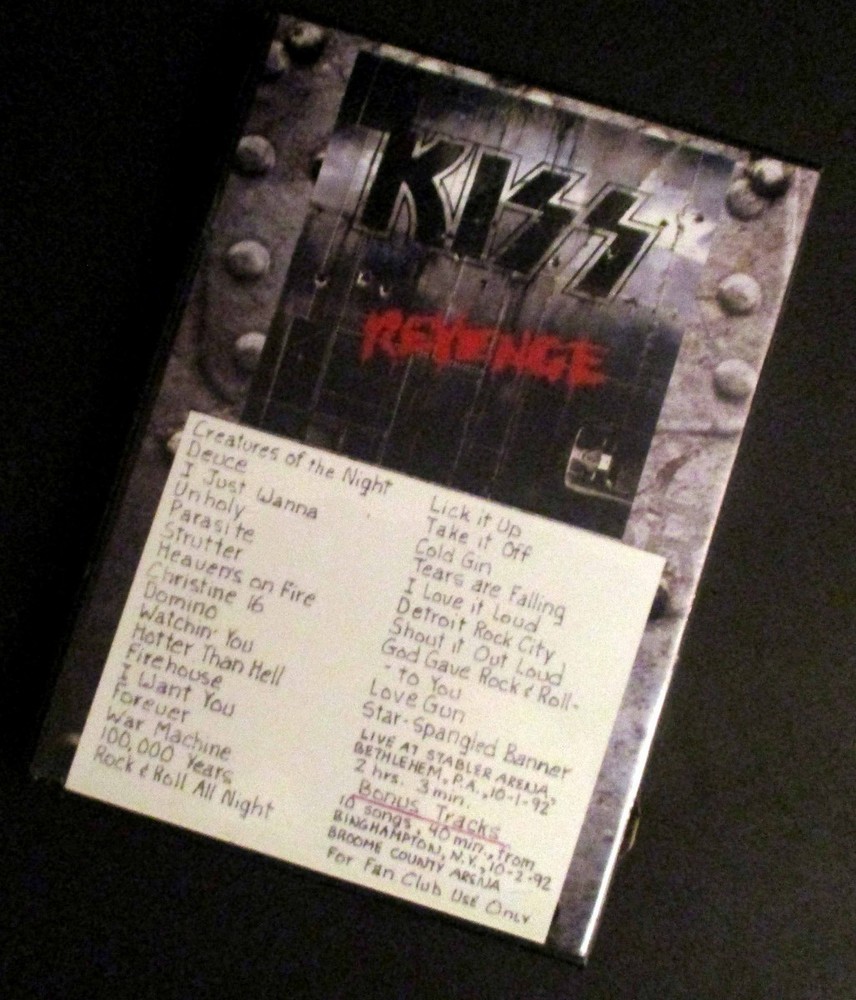 Kiss Revenge - Stabler Arena Oct 1, 1992 + More - 2 Disk Set - DVD