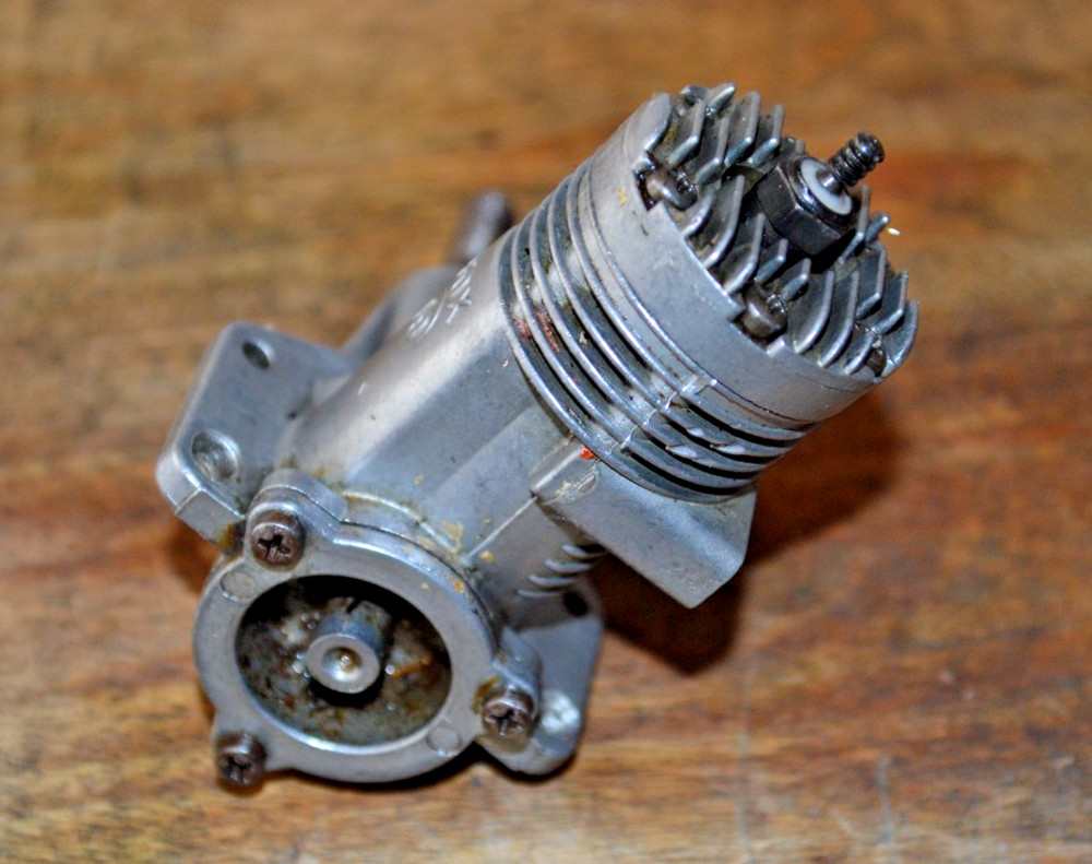 Rare Fox 19 Nitro RC Engine