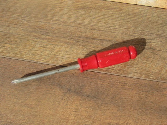 CRAFTSMAN 9-41760 U PR RED HANDLE #2 PHILLIPS STD HANDLE SCREWDRIVER USA USED
