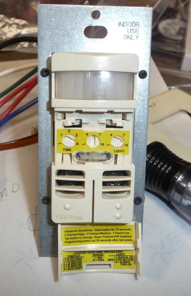 Leviton OSSMD-FTT Multi Tech Dual Relay Sensor W/ Fan Timer Switch Almond