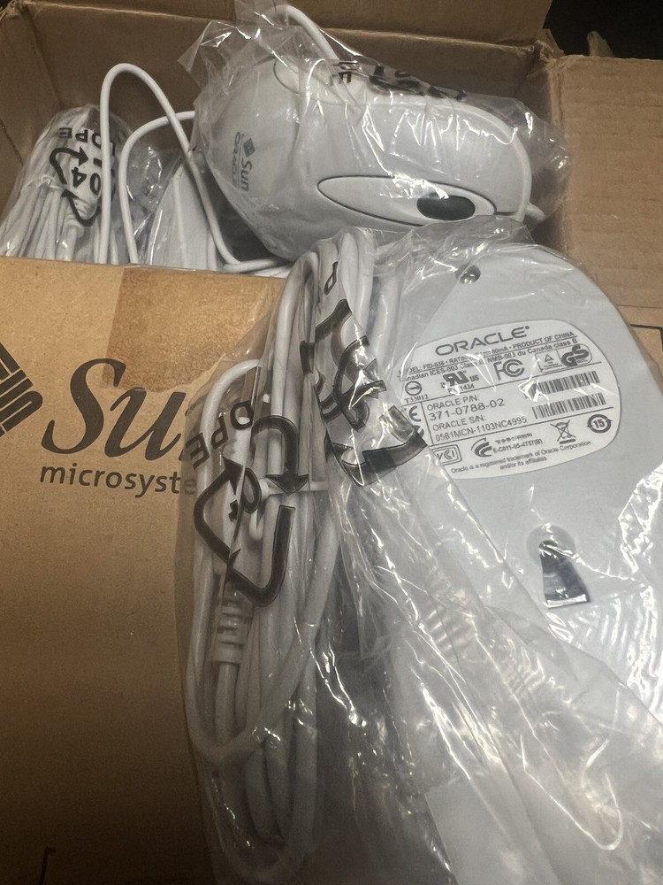 Sun Microsystems Oracle 371-0788 Type-7 USB 3 Button Optical Mouse New