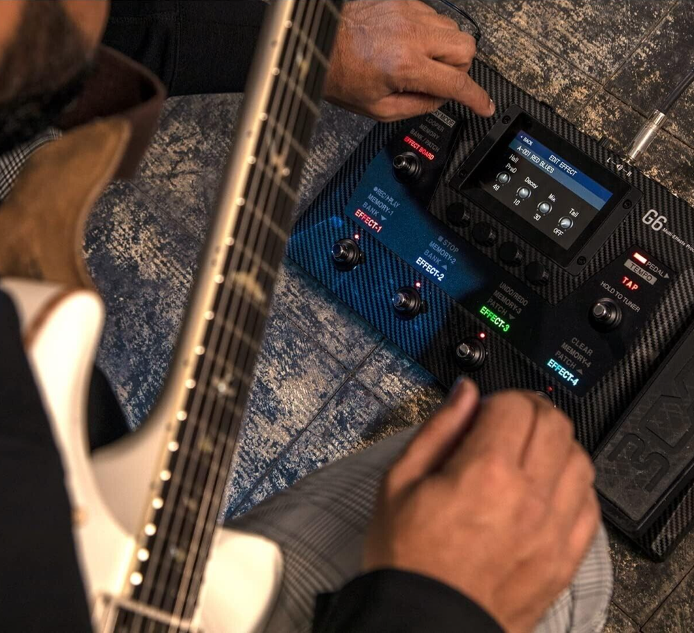 ZOOM G6 Guitar Multi Effects Processor Pedal Brand New