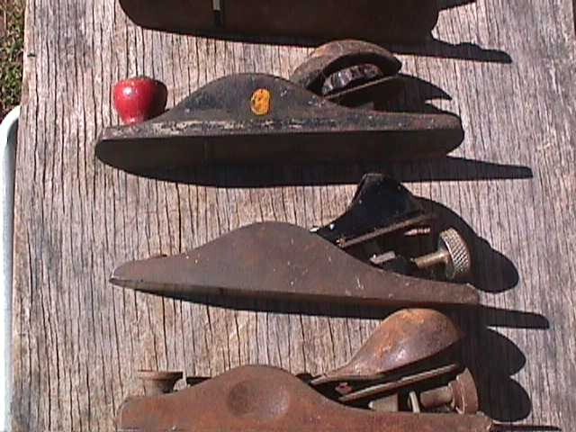 RUSTY WOOD BLOCK PLANE PARTS