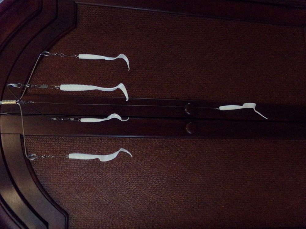 Striper Umbrella Rigs. White Sand eels.Ocean Tested Inlet Tested. Trolling