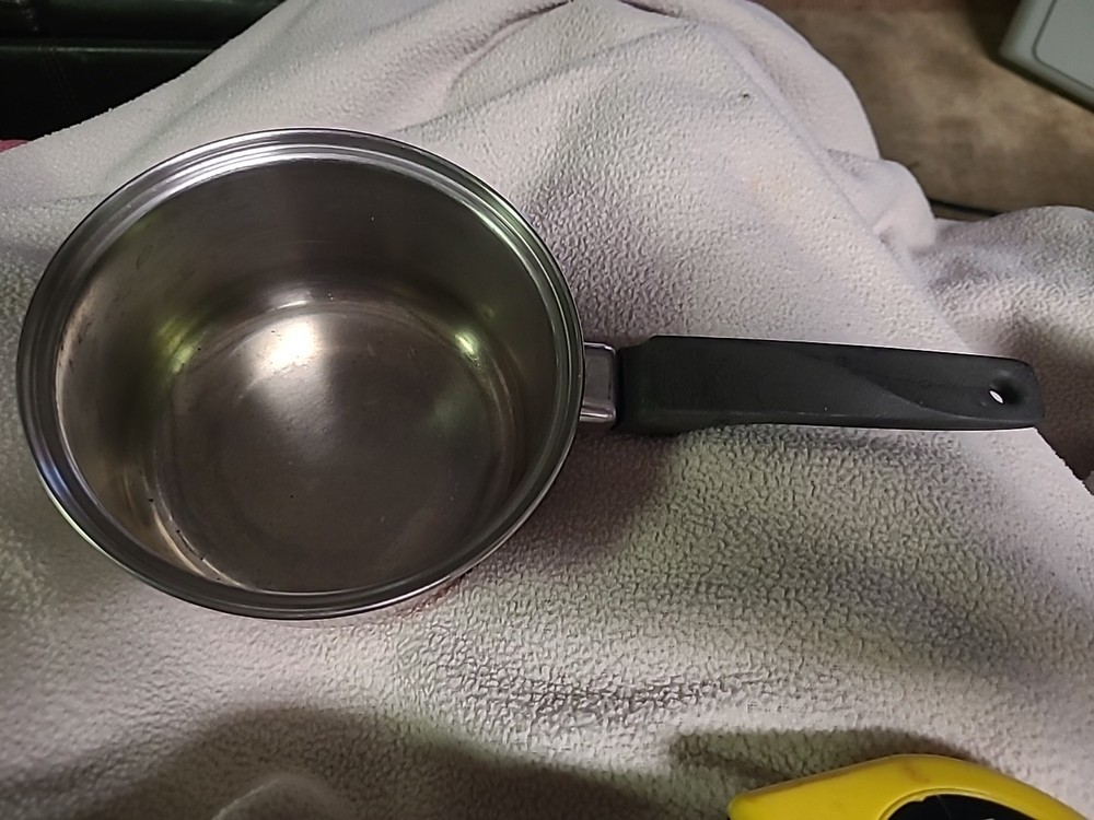 VTG SMALL POT (BIN H)