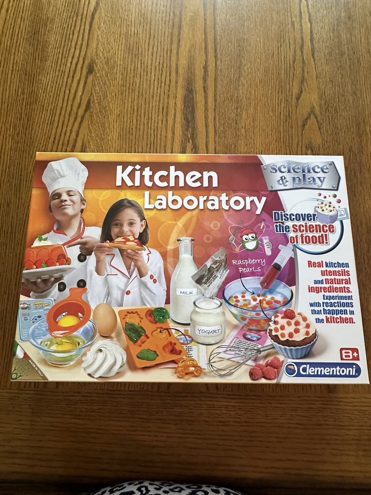 New Opened Never Used Clementoni Science & Play KITCHEN LABORATORY