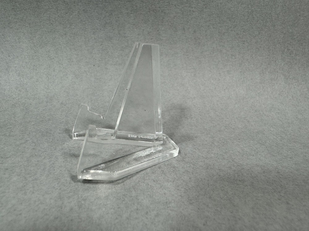 Small Easel Knife Display For Small Folding / Fixed-Blade Knife