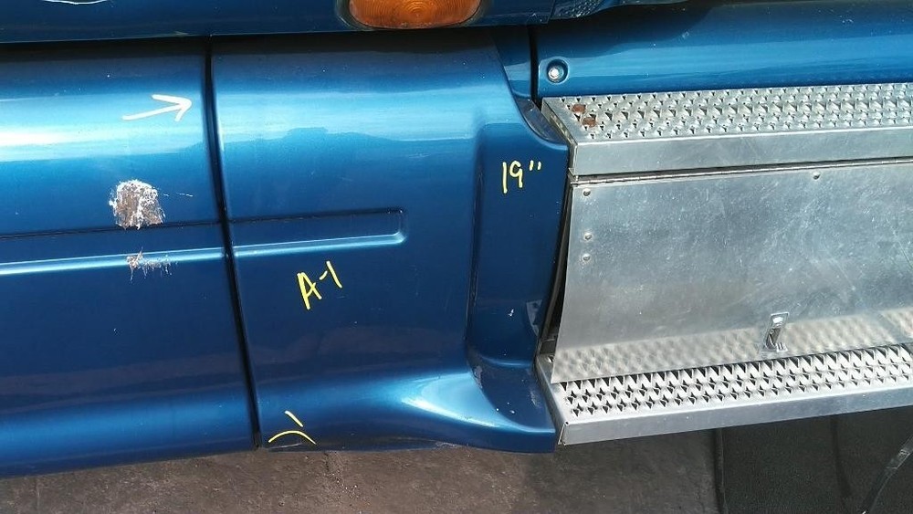 For 2007 PETERBILT 387 SIDE FAIRING Right ,  OH