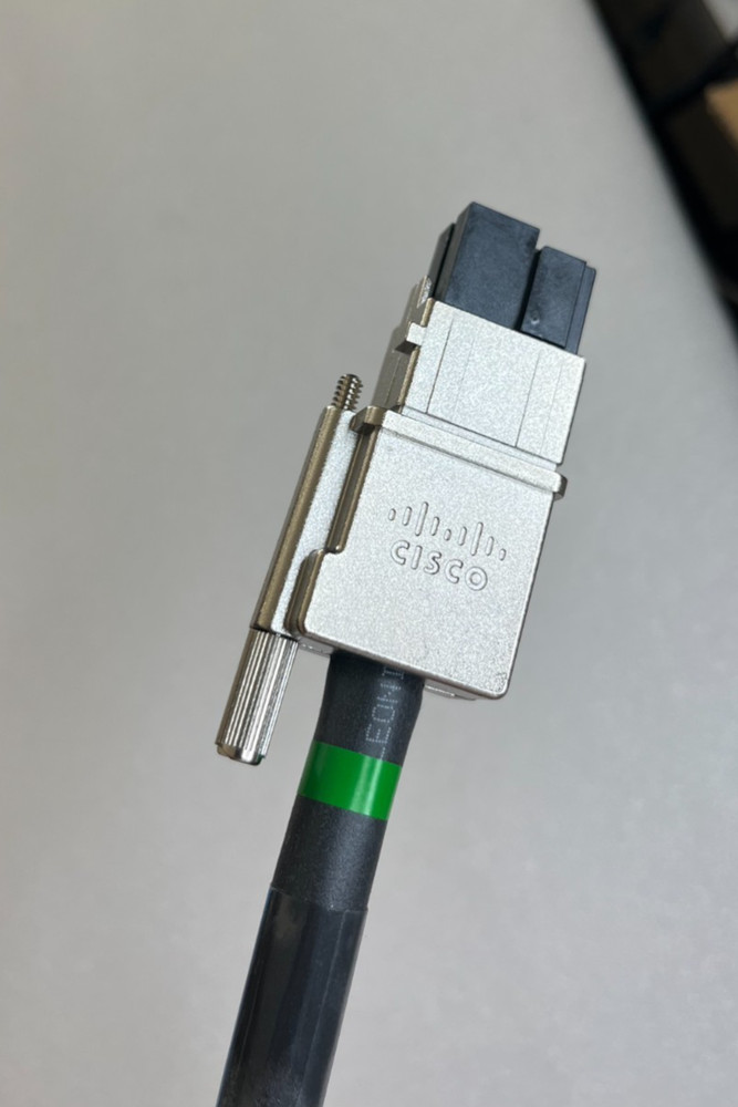 Cisco Genuine stacking cable 37-1122-01 power stack cable