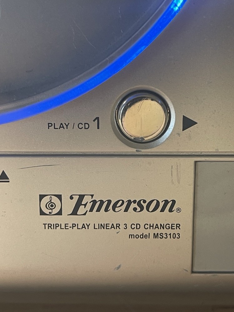 Emerson MS3103 Triple-Play Linear 3 CD Changer + 1 Speaker. ****read****