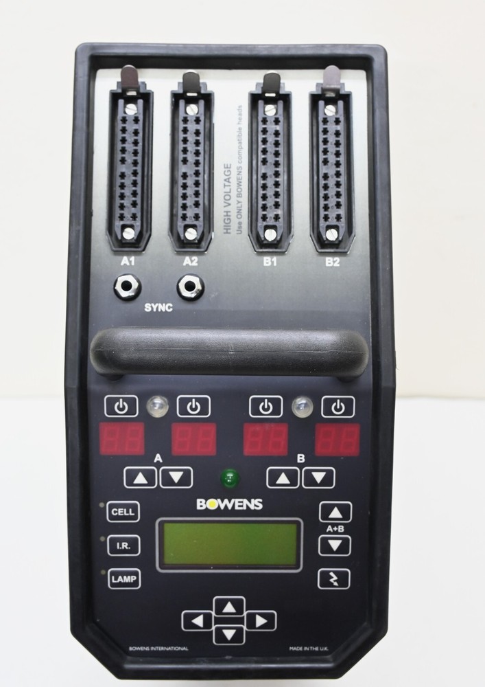 Bowens QuadX 3000 power pack