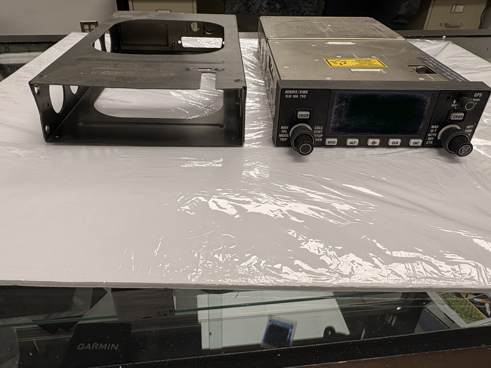 Bendix King GPS Moving Map Unit 066-04031-0111 / KLN 90A
