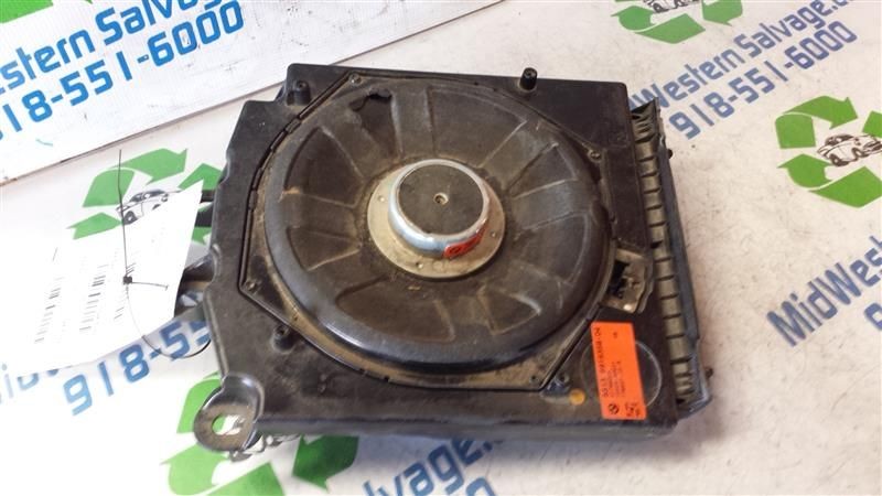 545I 2005 Speaker 7983173
