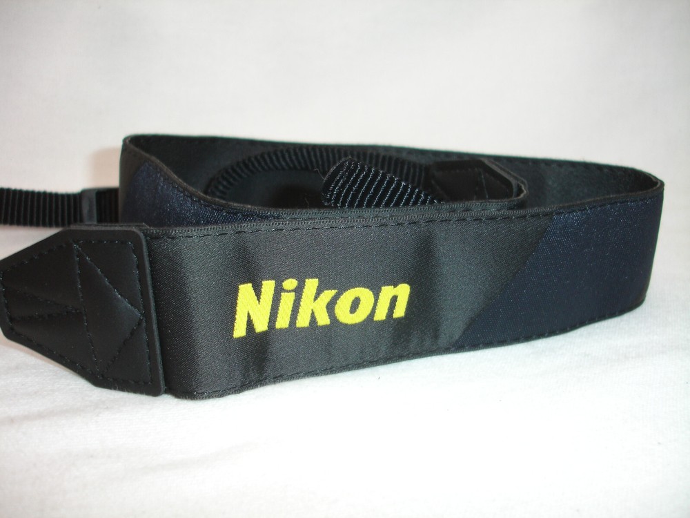 Nikon Camera Neck Strap, Black, Genuine