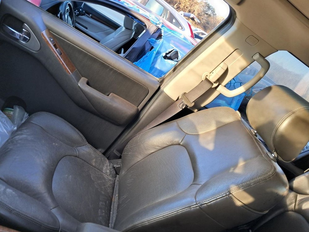 PATHFINDR 2005 Glove Box 4866765