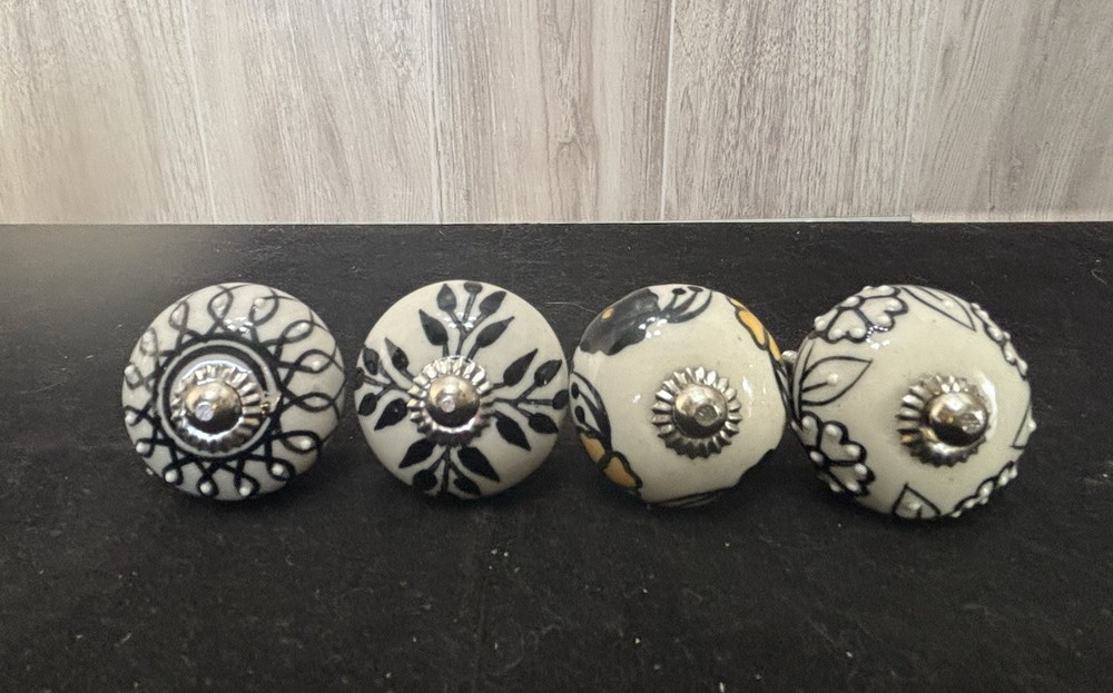 8 Hand painted Ceramic Knobs Pulls Drawer Cabinet Dresser Jewelry Box Multi