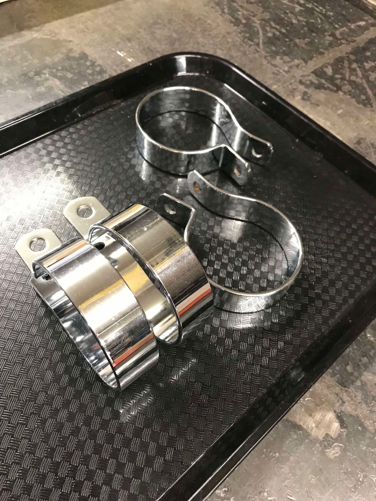 Harley 4pk universal motorcycle p clamps mounts exhaust 2.5" pipe muffler 2-1/2"