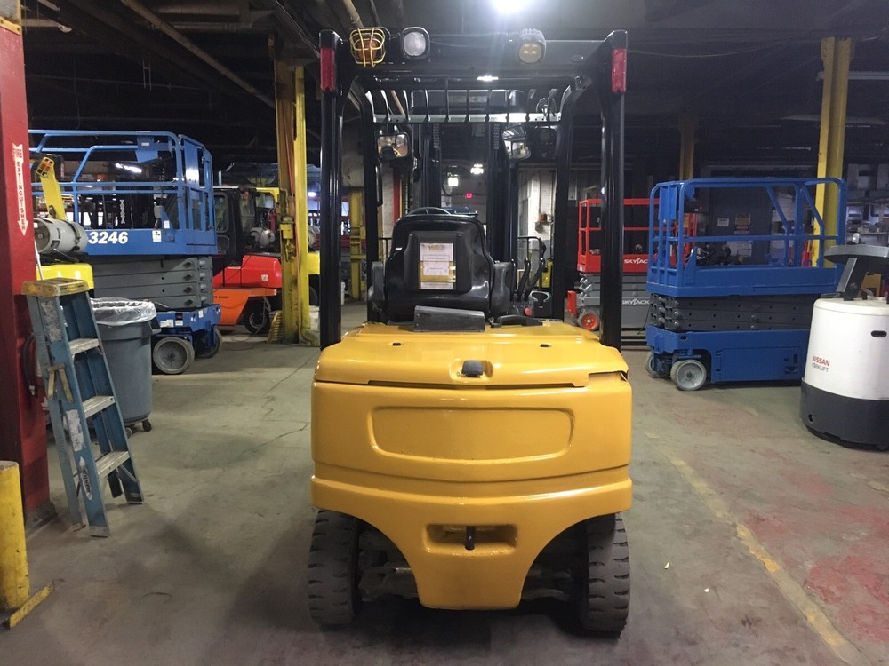 2018 Yale 7000 LB Solid Pneumatic Electric Forklift With SS/FP