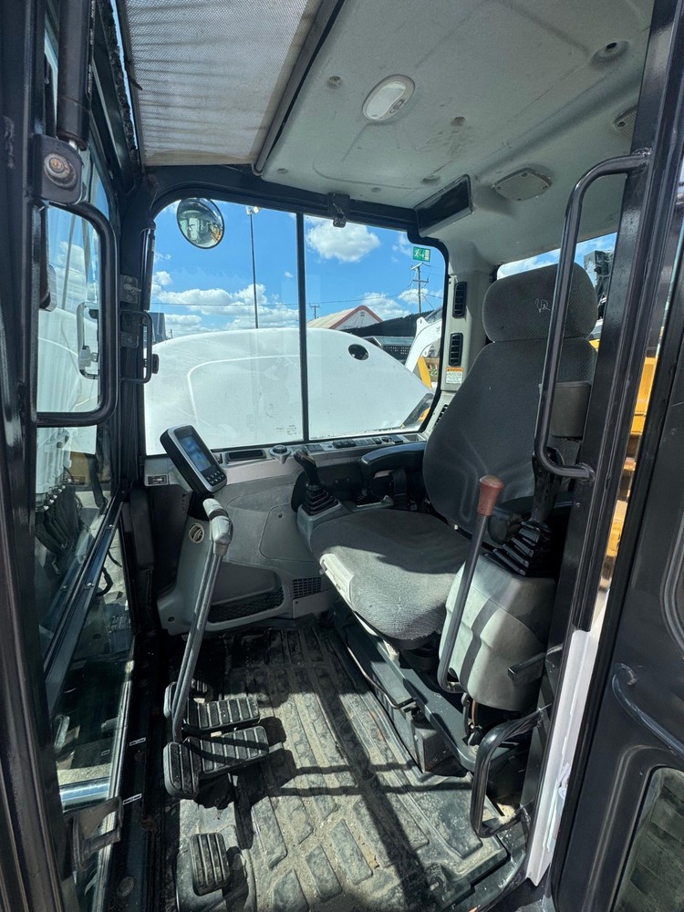 2017 Bobcat E85 Mini excavator