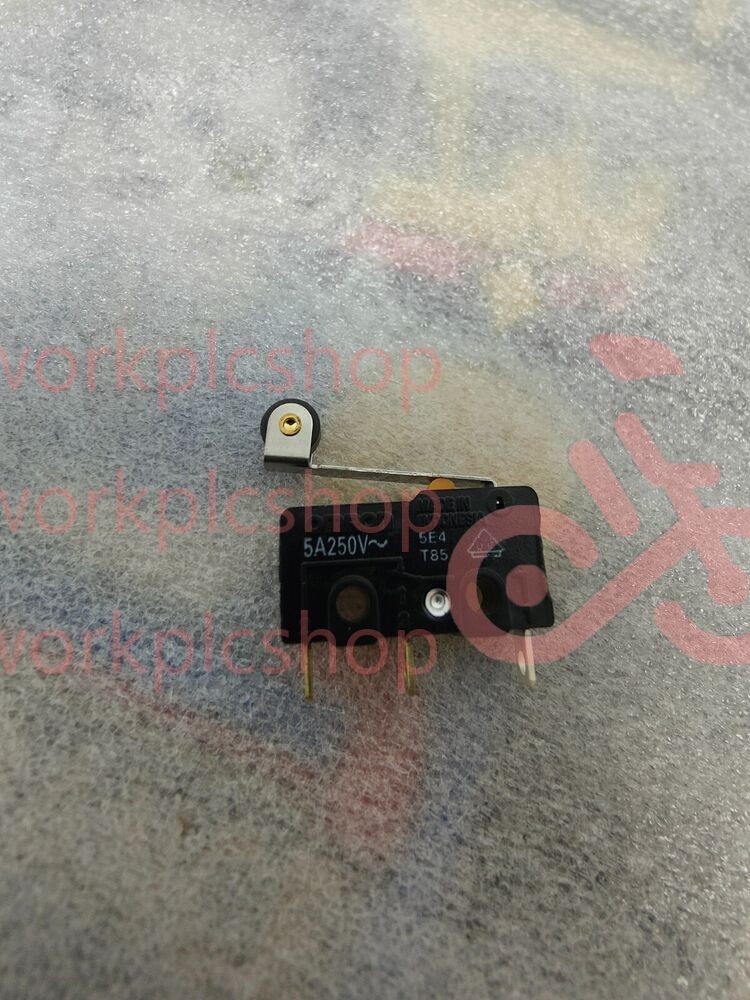 10Pcs Hinge Roller Lever SPDT 3Pin Subminiature Basic Limit Switch SS-5GL2