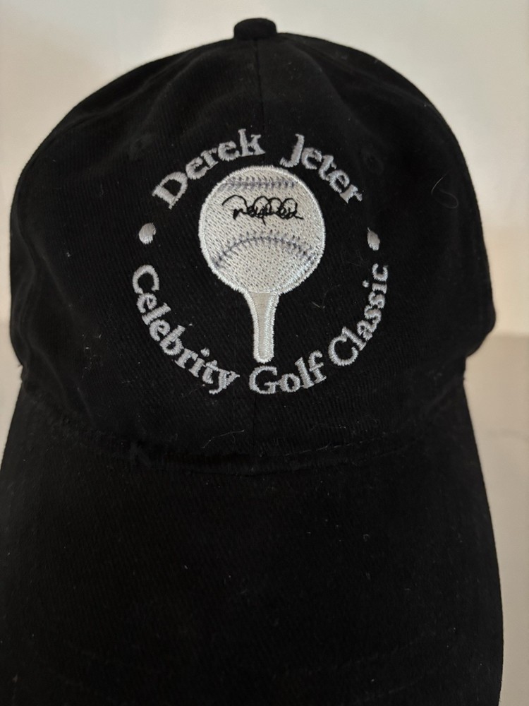 DEREK JETER CELEBRITY GOLF CLASSIC GOLF CAP (BLACK / OSFM) - WITHOUT ISSUES!