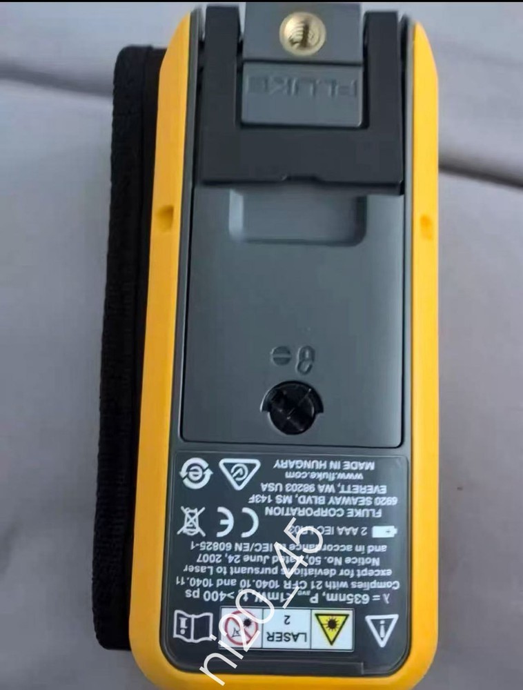Fluke 424D Laser Distance Meter - Tested & Working -