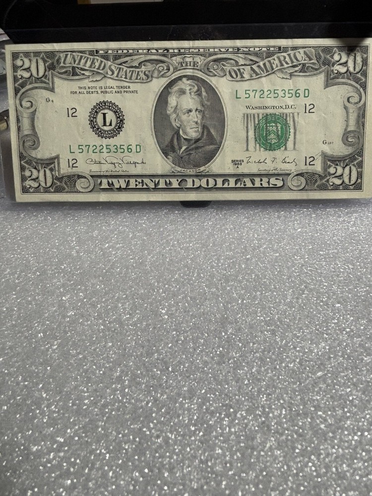 1988A $20 Error Note W/extra ink , Ink Bleeds and slightly Off Centered/Miscut