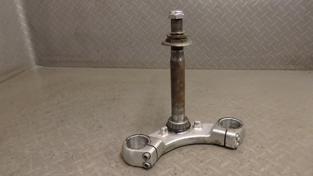 Triumph Thunderbird 900 lower, bottom yoke, fork clamp