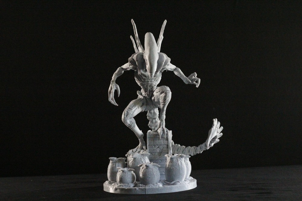 Alien Xenomorph With Eggs Unpainted 3D Print Model Kit