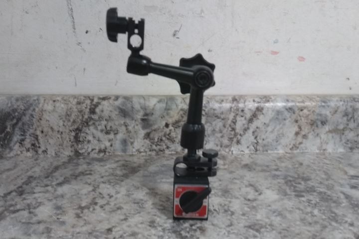 Starrett 660 7.5 In Maximum Reach Magnetic-Base Indicator Holder