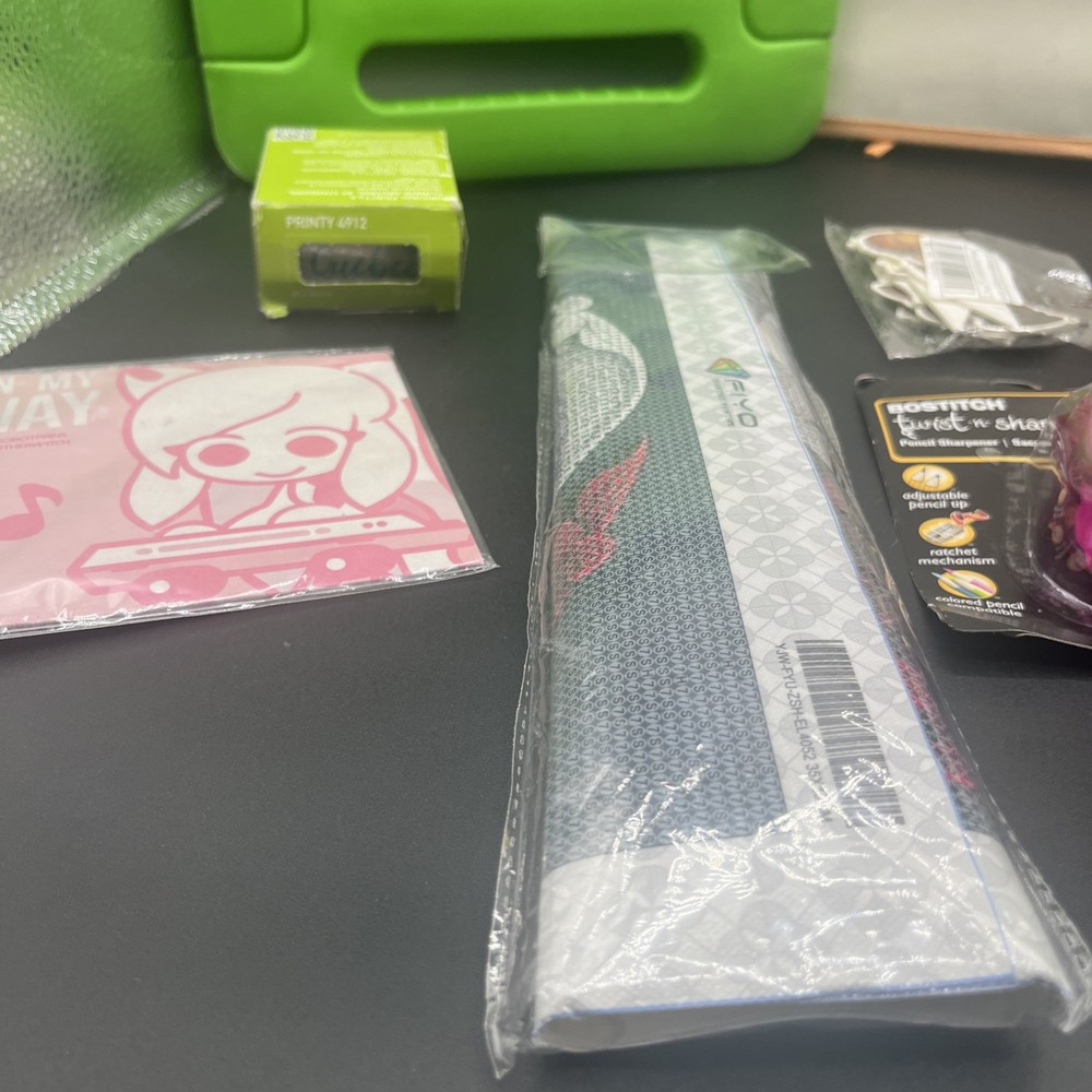 arts and crafts supplies bundle