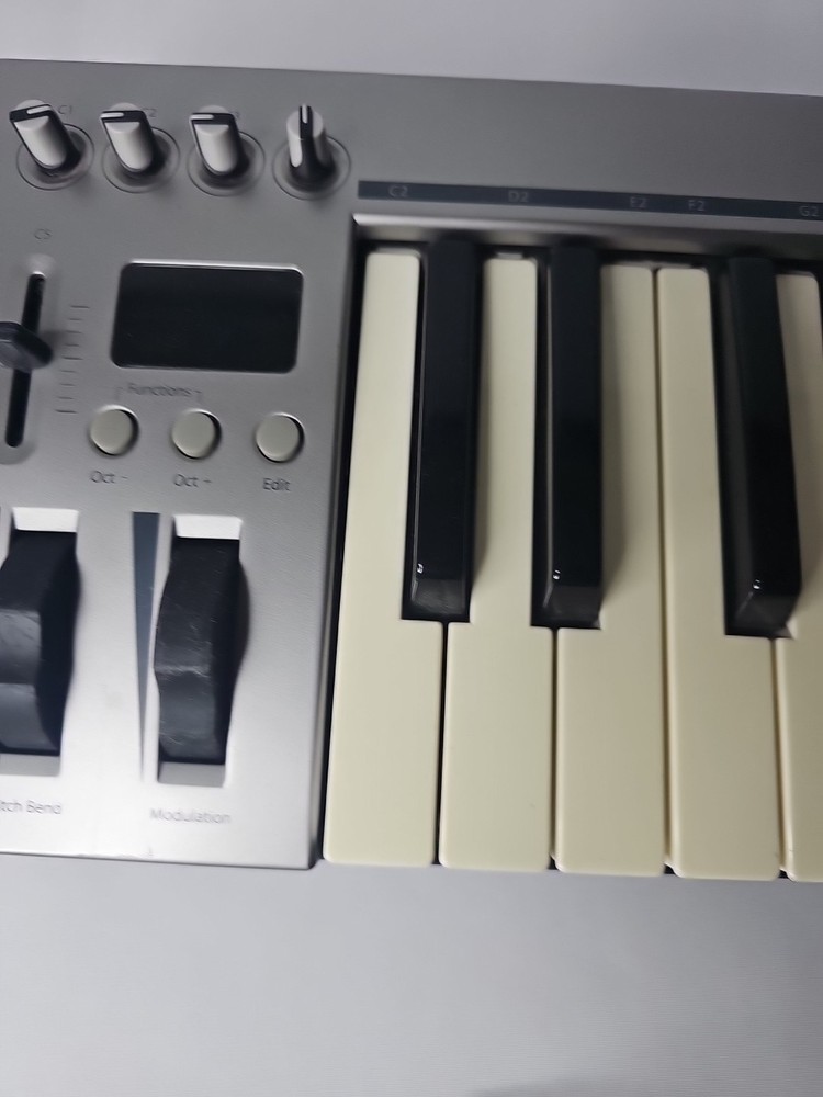 Acorn Masterkey 25 Key USB Midi Keyboard Controller - Tested