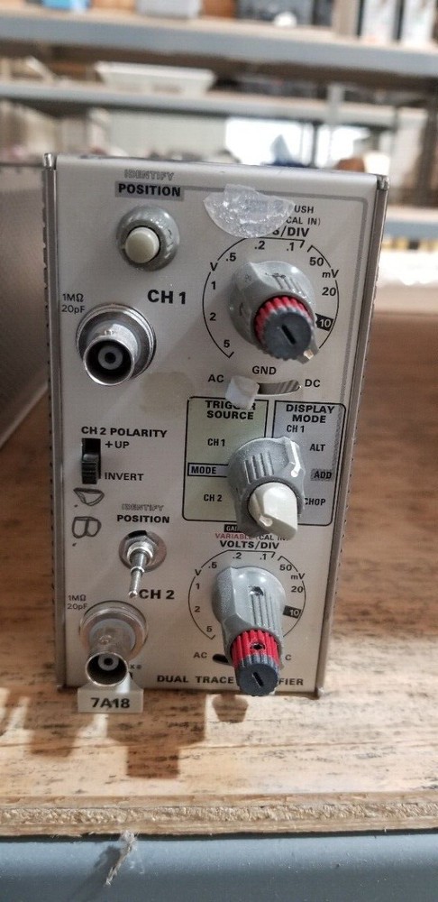 Tektronix 7A18 Dual Trace Amplifier Plug In Unit #4 READ!!