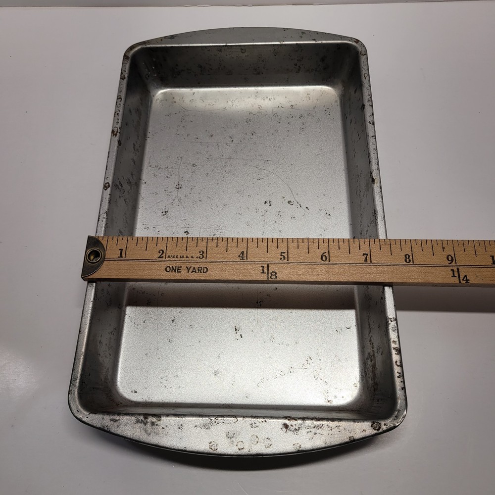 2 VTG 11x7 Rectangular Cake/Baking Pans