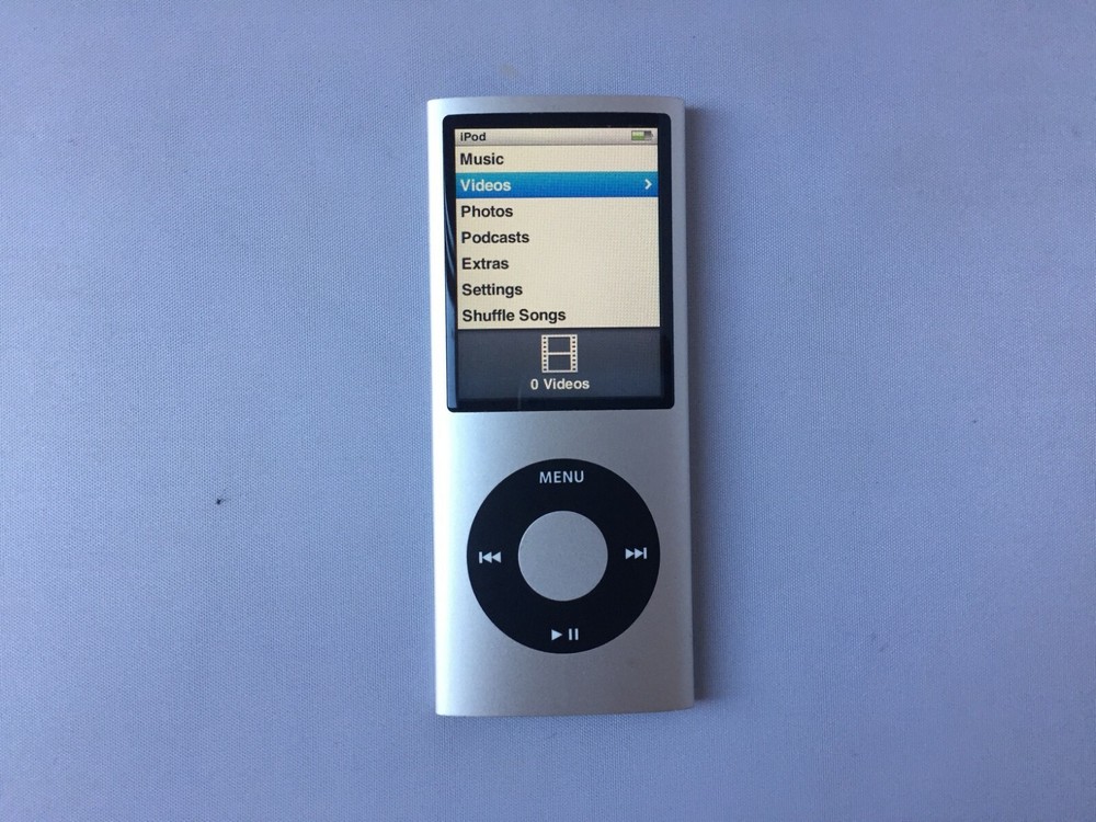 Apple Ipod Nano 4th Generation Silver (8gb) mint