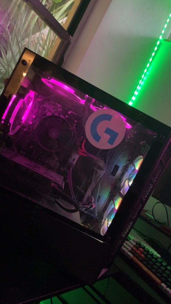 gaming pc desktop computer