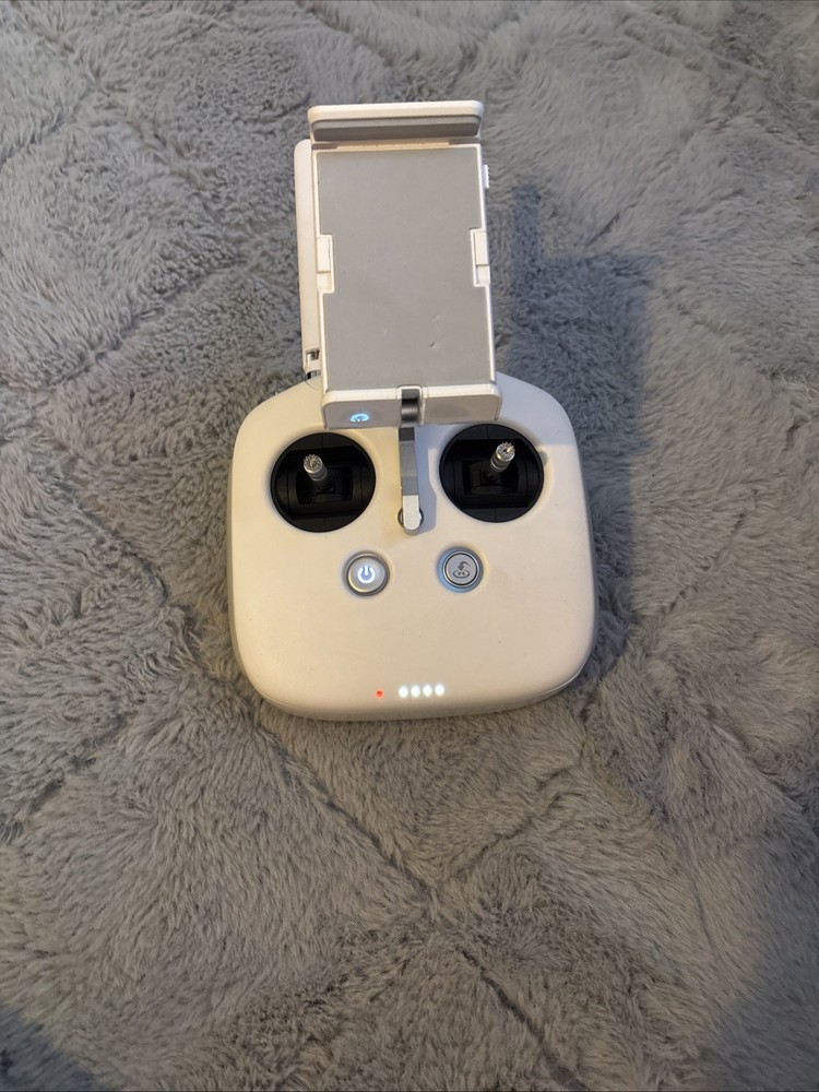 DJI Phantom 3 Advanced Quadcopter No Camera Needs Replacement Legs Also Flys
