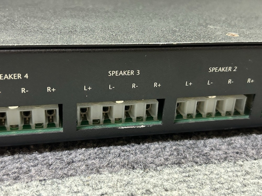 NILES SVL-4 SPEAKER SELECTION VOLUME CONTROL SYSTEM SPEAKER 1-4 AMPLIFIER