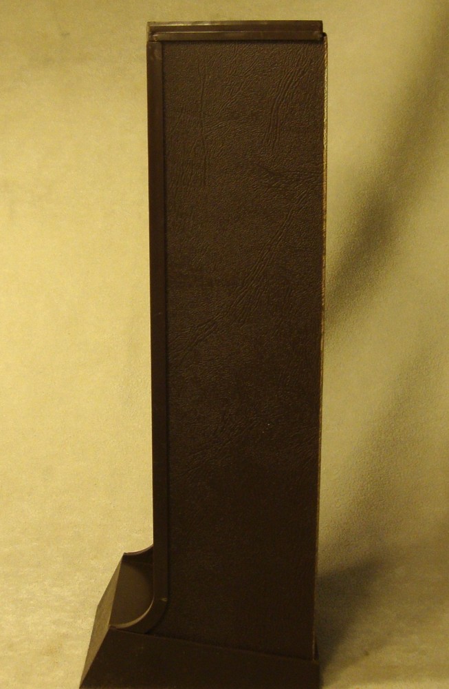 Vintage Atari 2600 12 Slot Video Game Program Wall Mount Storage Rack Tower