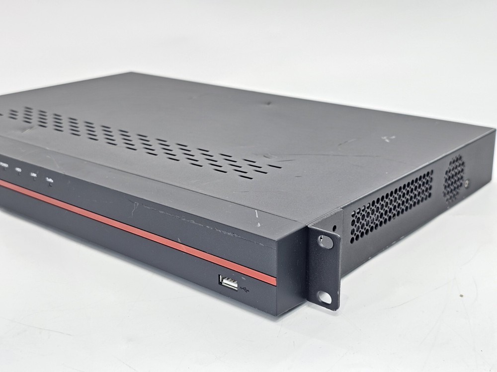 3xLOGIC V250-8-4TB Embedded PoE Server