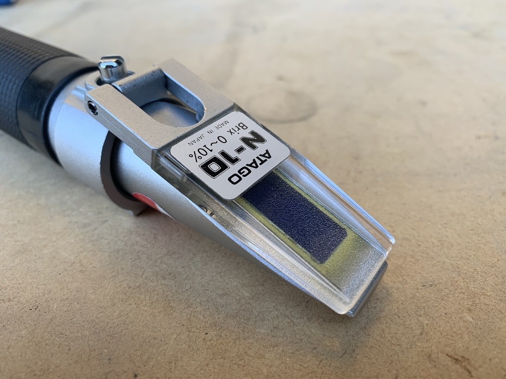 Atago N-10 Hand Refracometer, Brix 0-10%